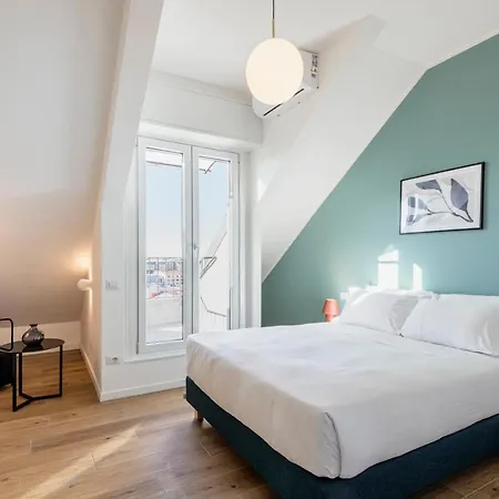 Relstay - Tortona Apartman