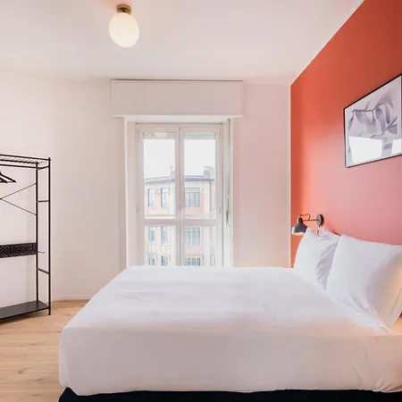 Relstay - Tortona Apartman *